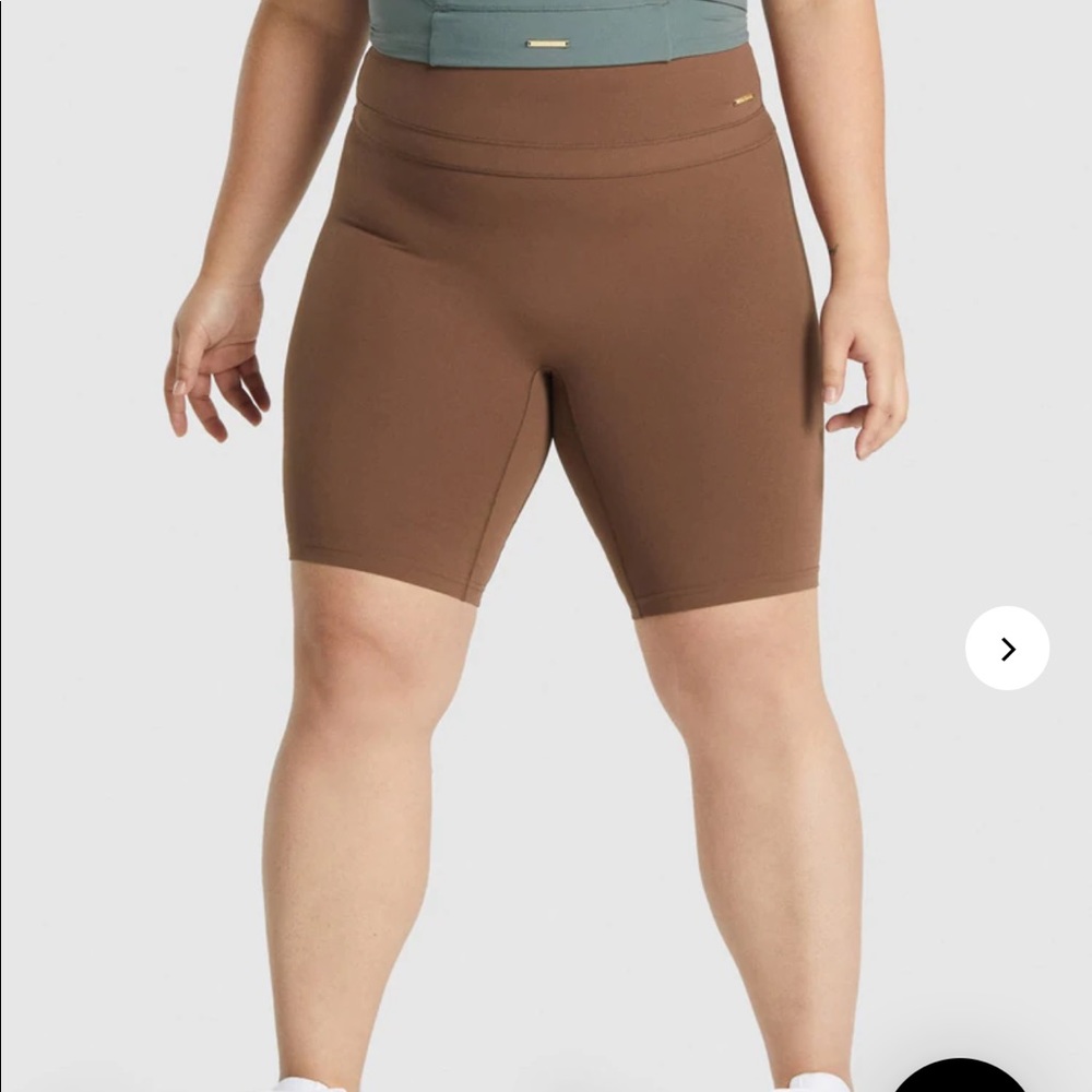 WHITNEY SIMMONS x GYMSHARK BIKER SHORTS